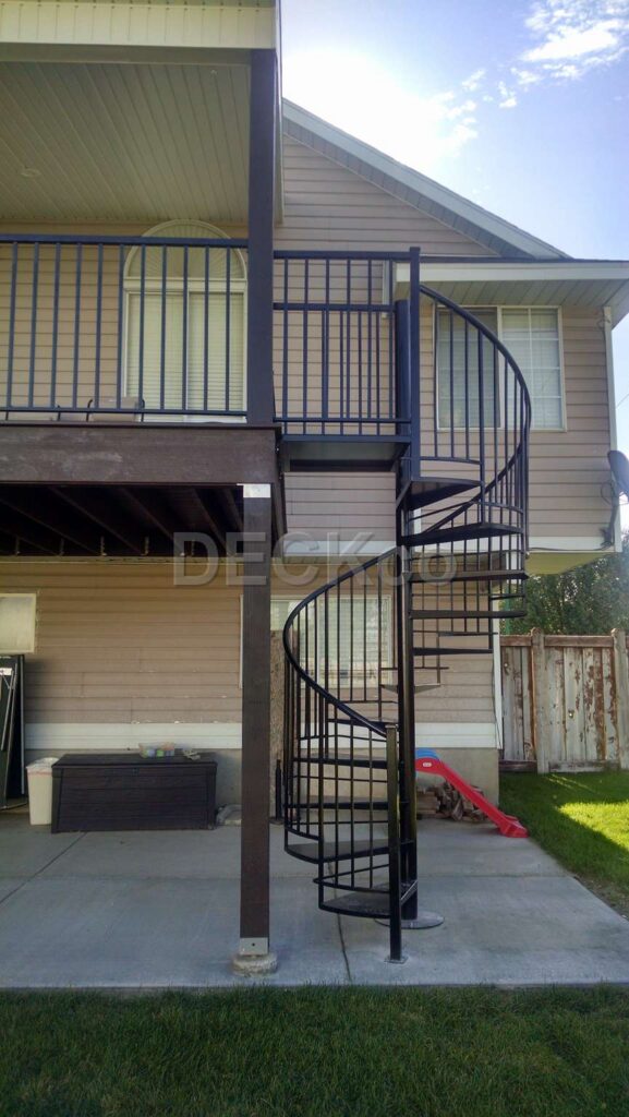 Deck project 11, photo 2