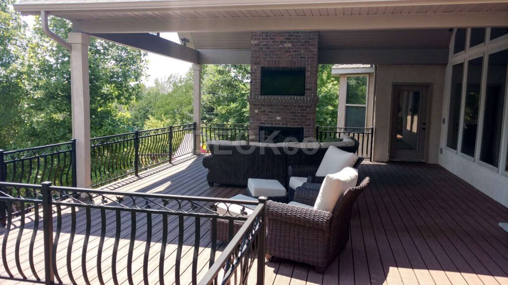Deck project 2, photo 2